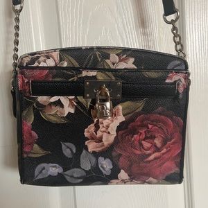 Cross body purse
